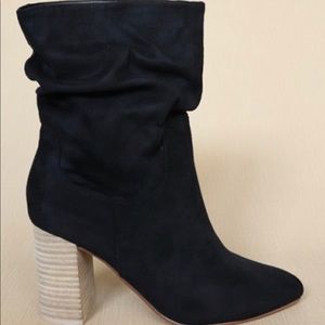 Cocci Darby 6.5 black faux suede